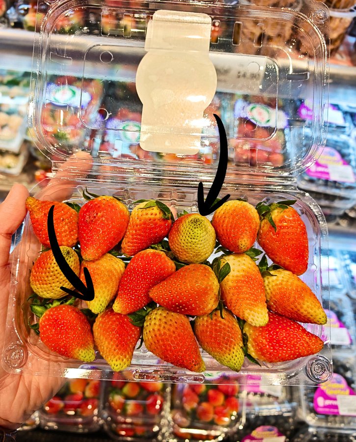 White Or Green Tip Strawberries