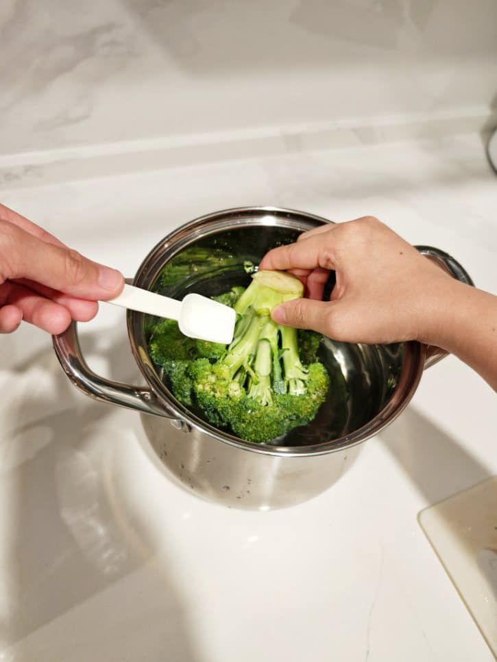 Cleaning Whole Broccoli Head