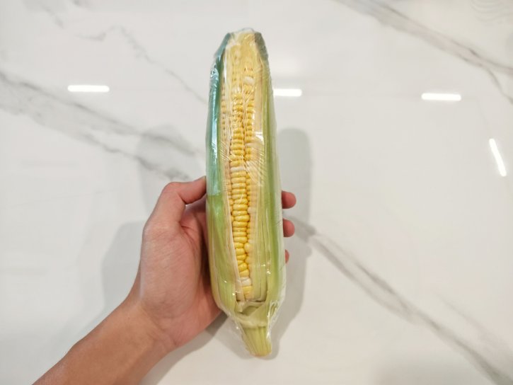 Pre-Packed Sweet Corn In Plastic