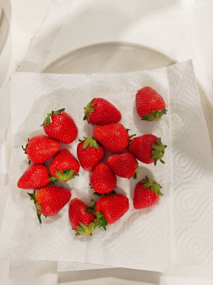 Drying Strawberries On Paper Towel