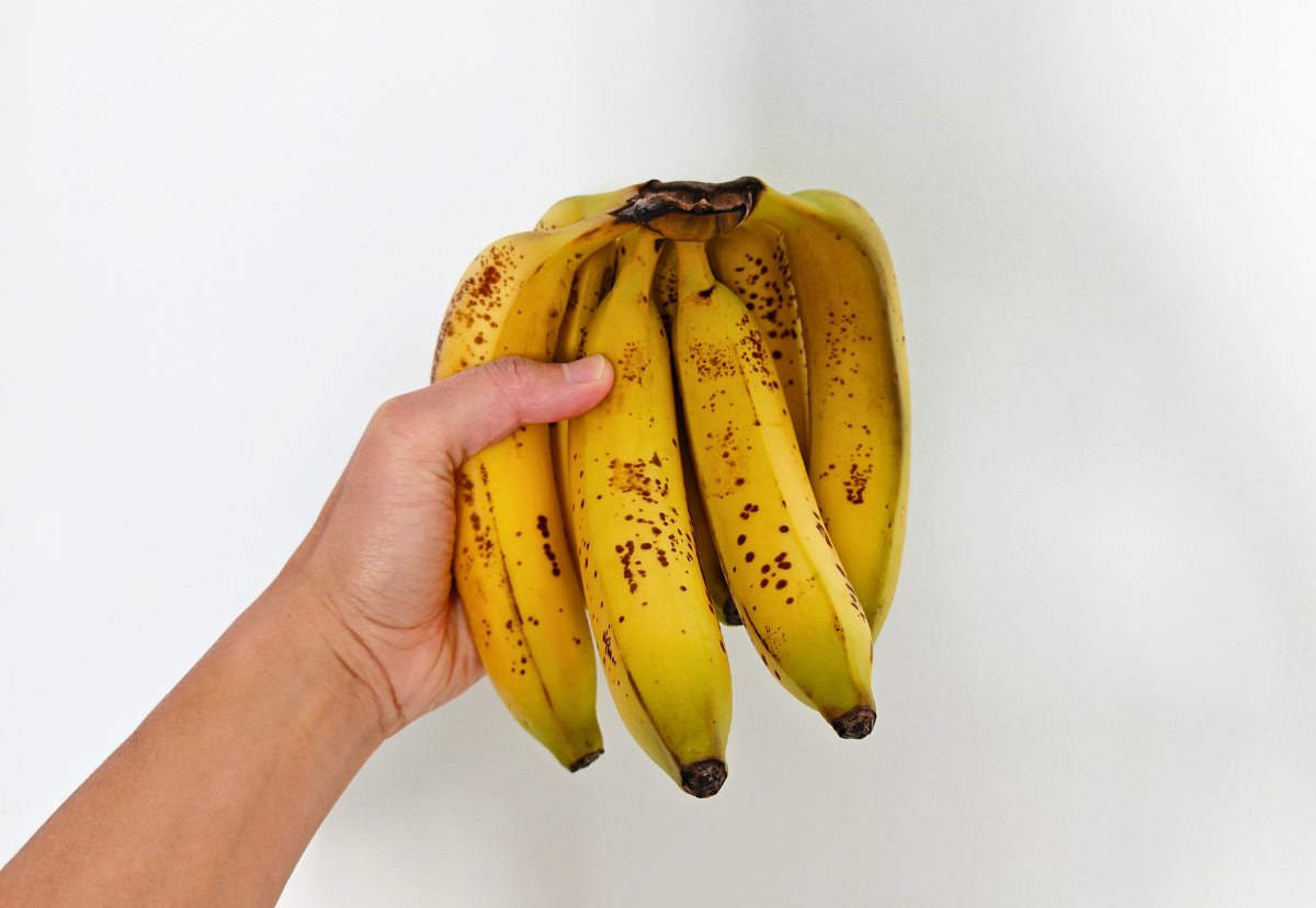 Green Tips and Brown Spots on Bananas